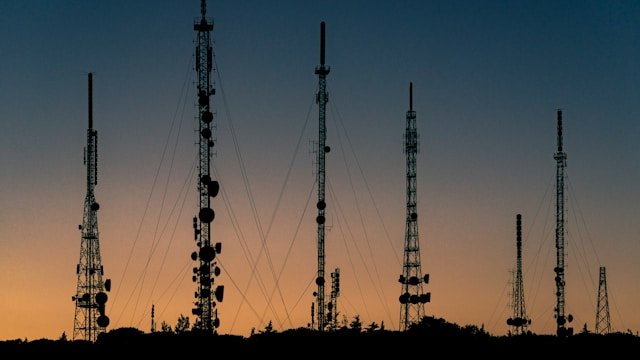 Telecom Licence Fee as Capex: Court Waives Interest on Tax Dues